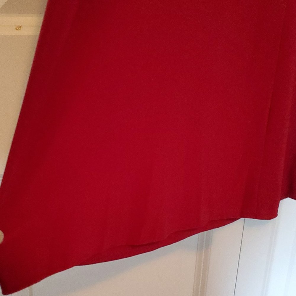 Patra That Red Dress - Picture 7 of 10